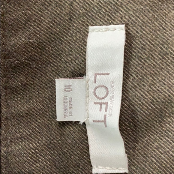 Lined skirt, 18 inches in length. - Picture 4 of 7